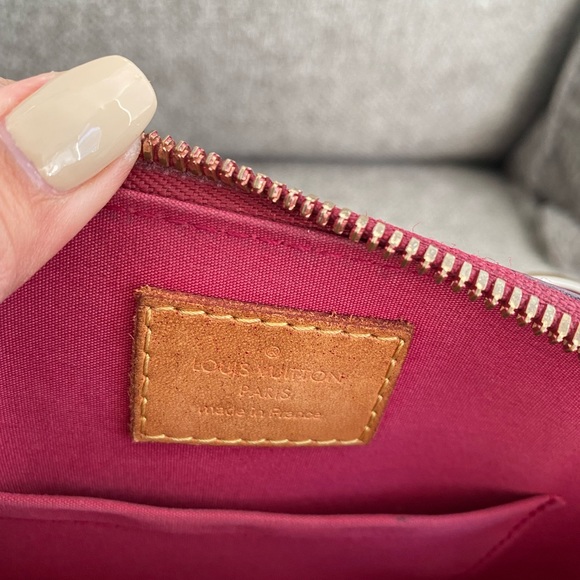 Louis Vuitton Vernis Alma BB - Picture 7 of 16